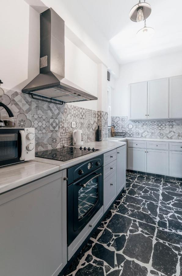 Comfortable 2 Bd Apartment Close To Athens Archeological Museum Eksteriør bilde